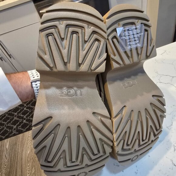 UGG Classic Ultra Mini New Heights Chestnut Suede Boot 1158311 Women's Size 7 - Picture 6 of 9